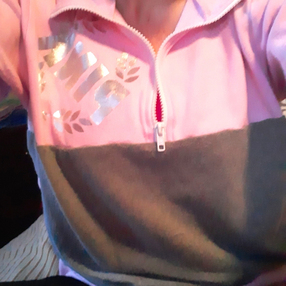 VS pink quarter zip